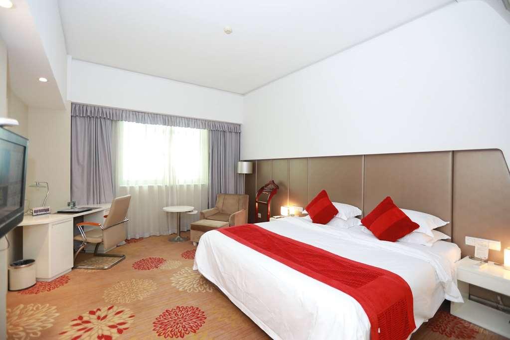 Ramada Plaza By Wyndham Hangzhou Riverside Hotel Room photo